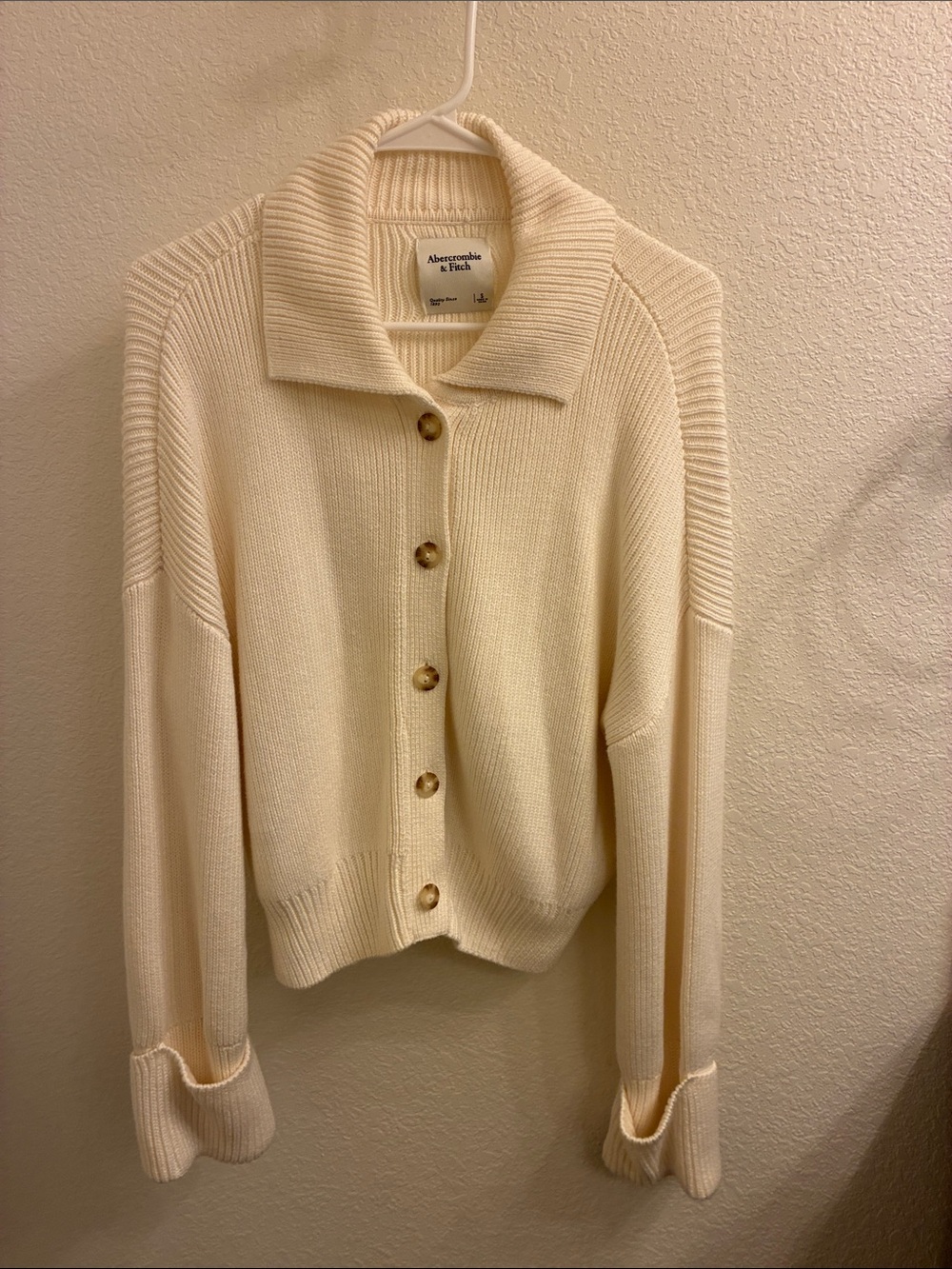 Abercrombie & Fitch Cream Button-Up Chunky Knit Sweater